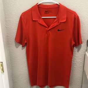 Nike dry fit men’s tee